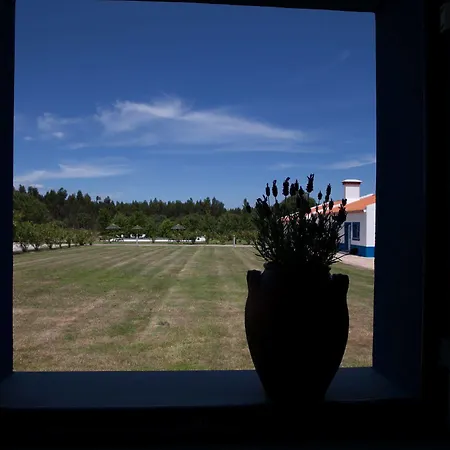 Guest house Monte Da Charca Canha